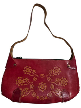Women's Unbranded Red and Tan Floral Embossed Leather Shoulder Bag One Size